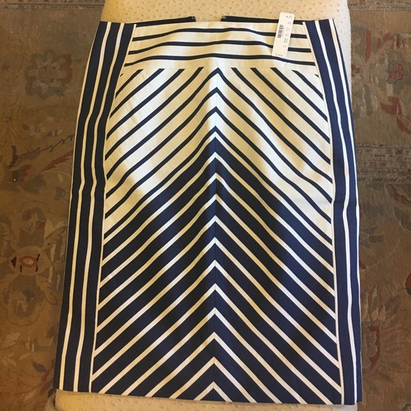J. Crew Dresses & Skirts - Jcrew pencil skirt