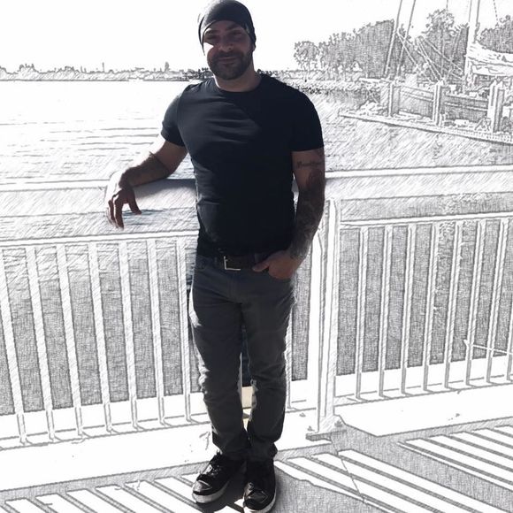 Meet your Posher, Sam - Picture 1 of 1