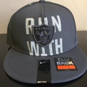 nike raiders hat