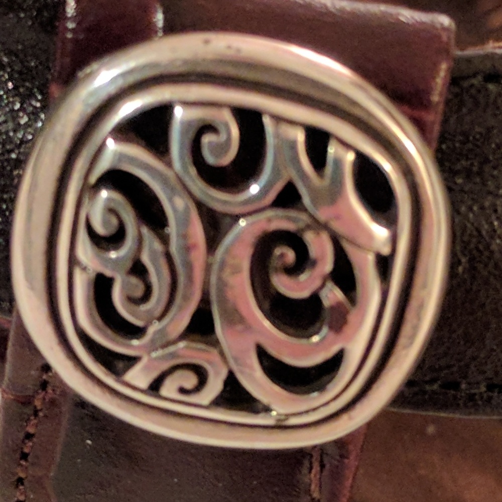 Brighton heeled sandals. Brown and black. Size 6M.