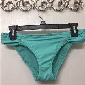 Victoria's Secret Pink Brand small bottom