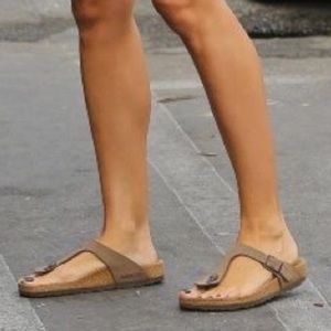 Birkenstock Gizeh Thong Sandal in Mocha