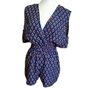 Forever 21 Super cute romper!