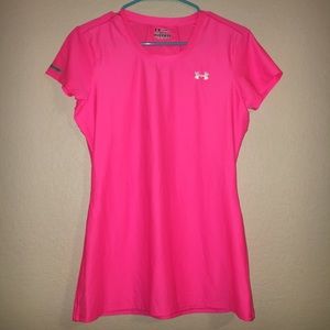 Under Armour fitted heat gear tee size Medium