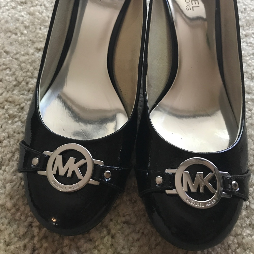 Authentic MK shoes 8.5