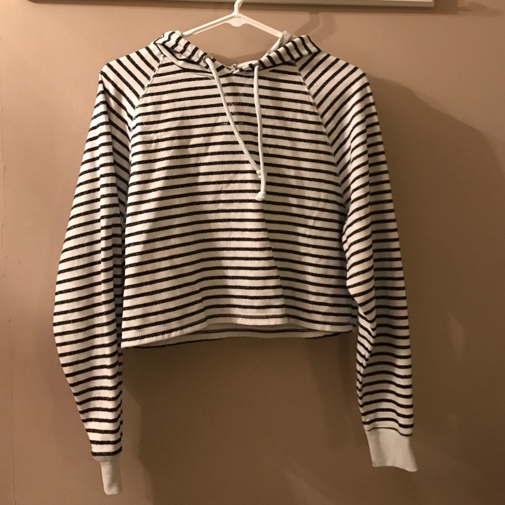 Cropped sweater