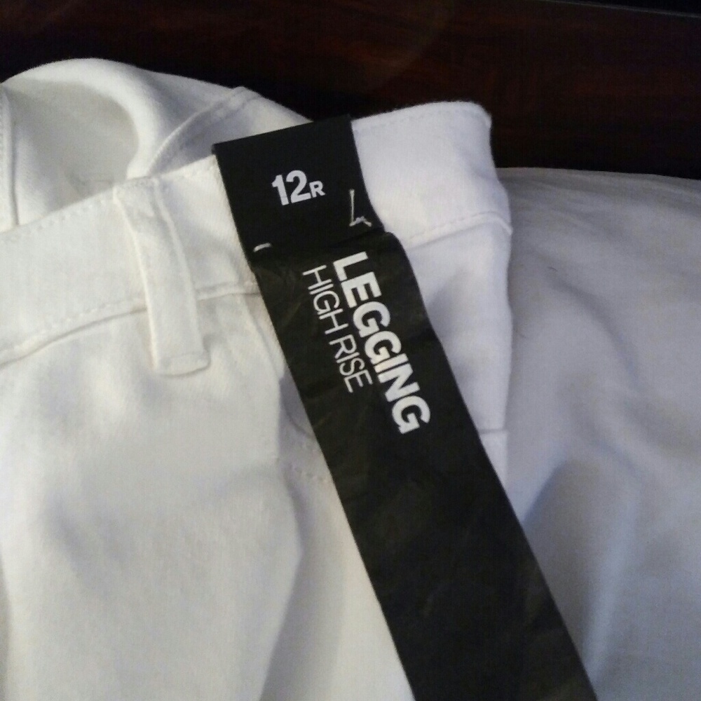 Express Pants! - Picture 2 of 4