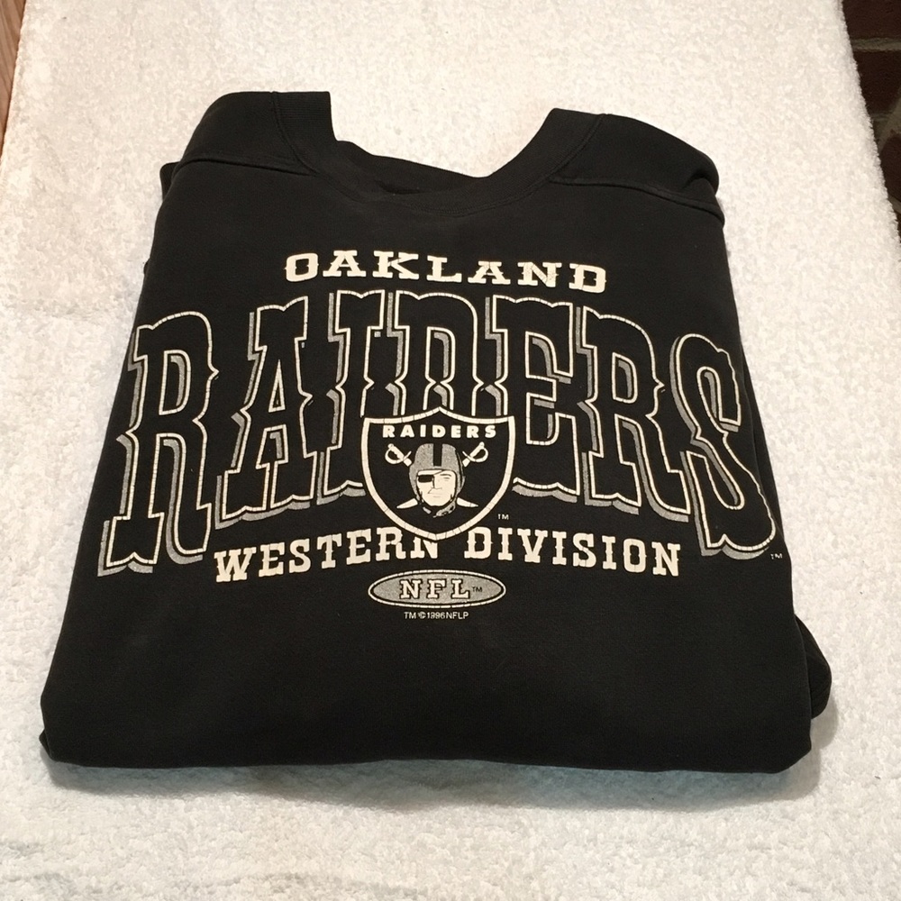 Vintage Oakland Raiders Sweater