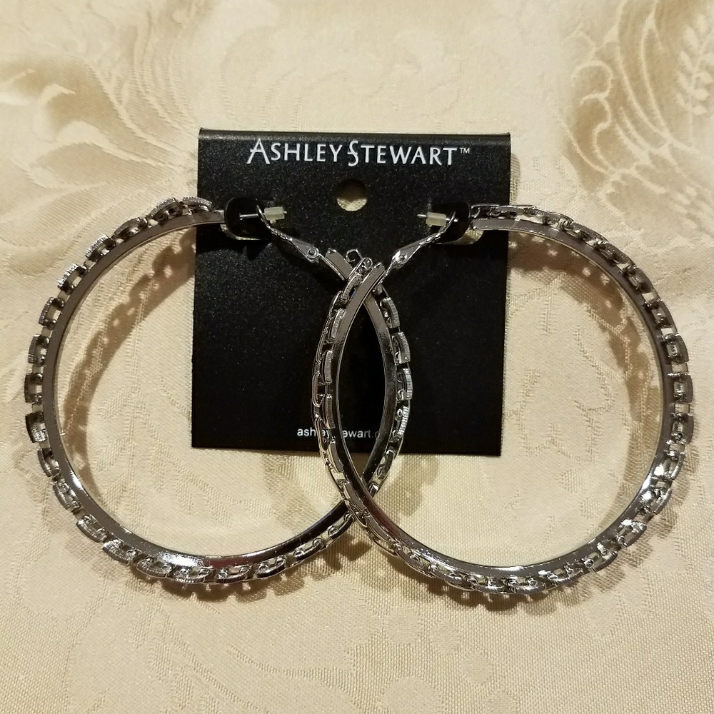 NWT - Vintage Hoop