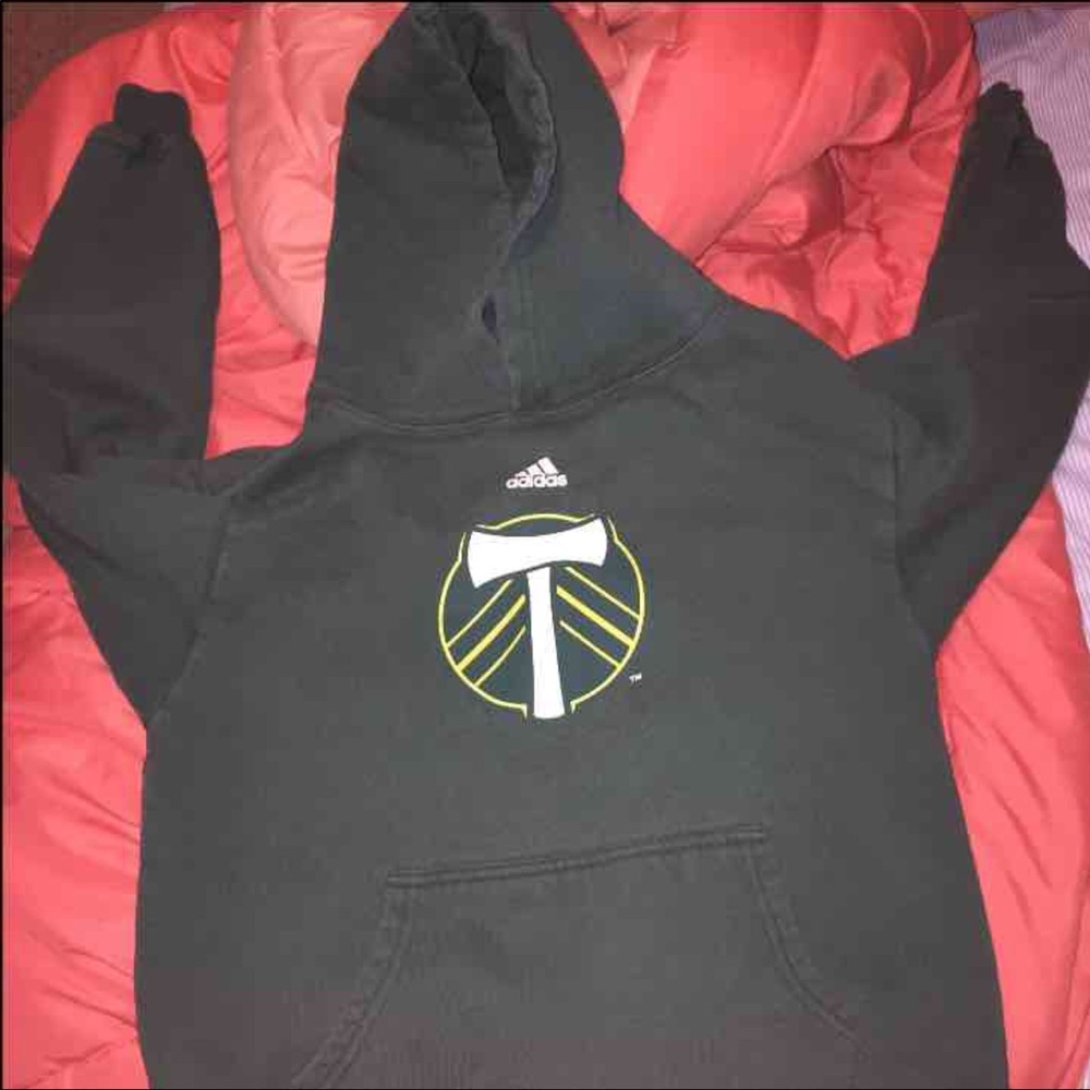 Adidas Sweatshirt