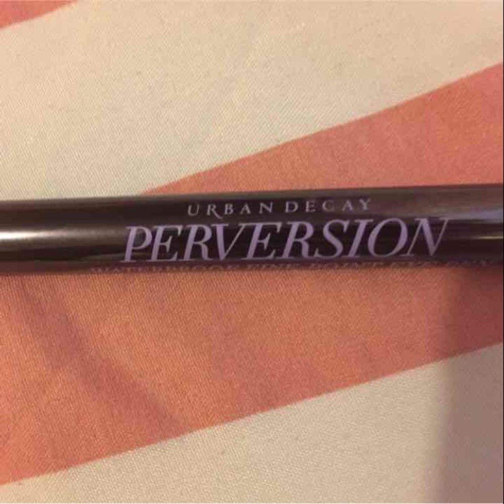 Urban decay eye liner