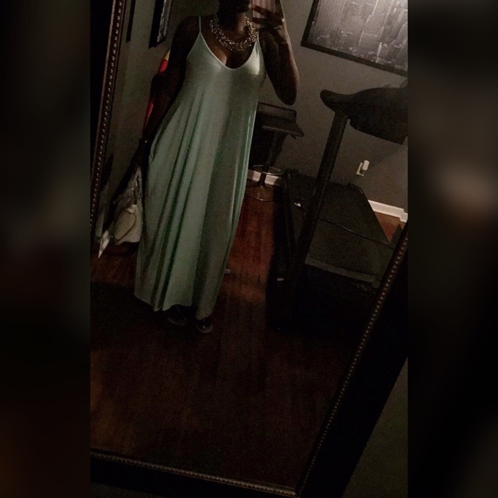 Mint Maxi Dress with pockets - Picture 3 of 3