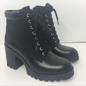 BP black lace up boots