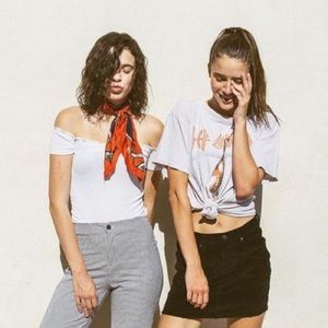 NWOT Def leopard band tee