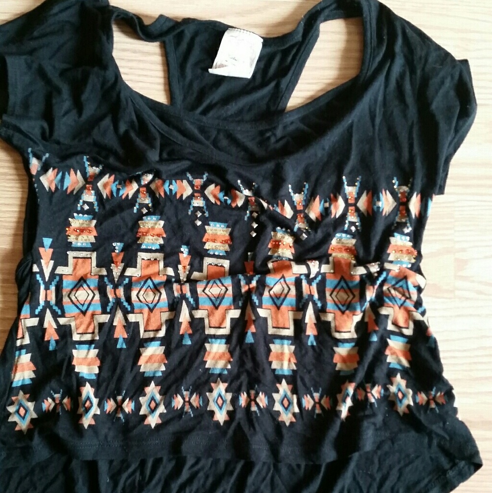 High low tribal print t