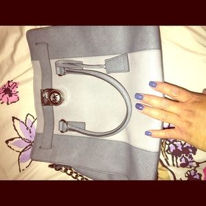 MK Hamilton large bag💥💥Weekend sale