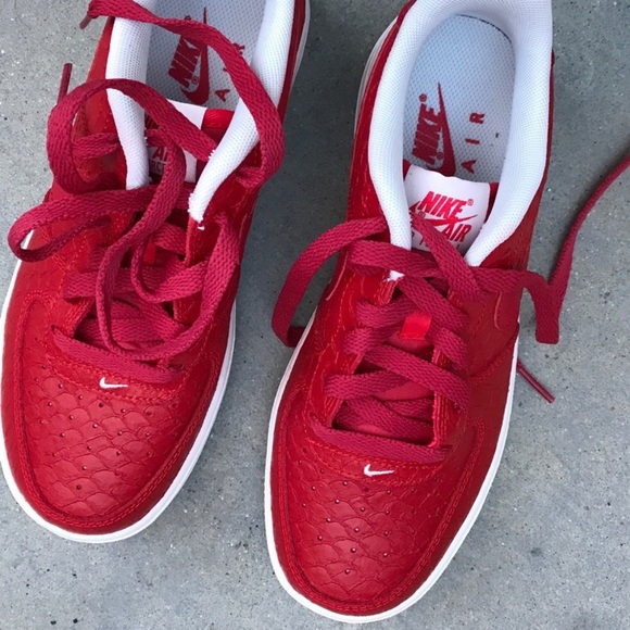 NEW | NIKE AIR FORCE ONE PREMIUM CROC EMBOSSED - Picture 4 of 7