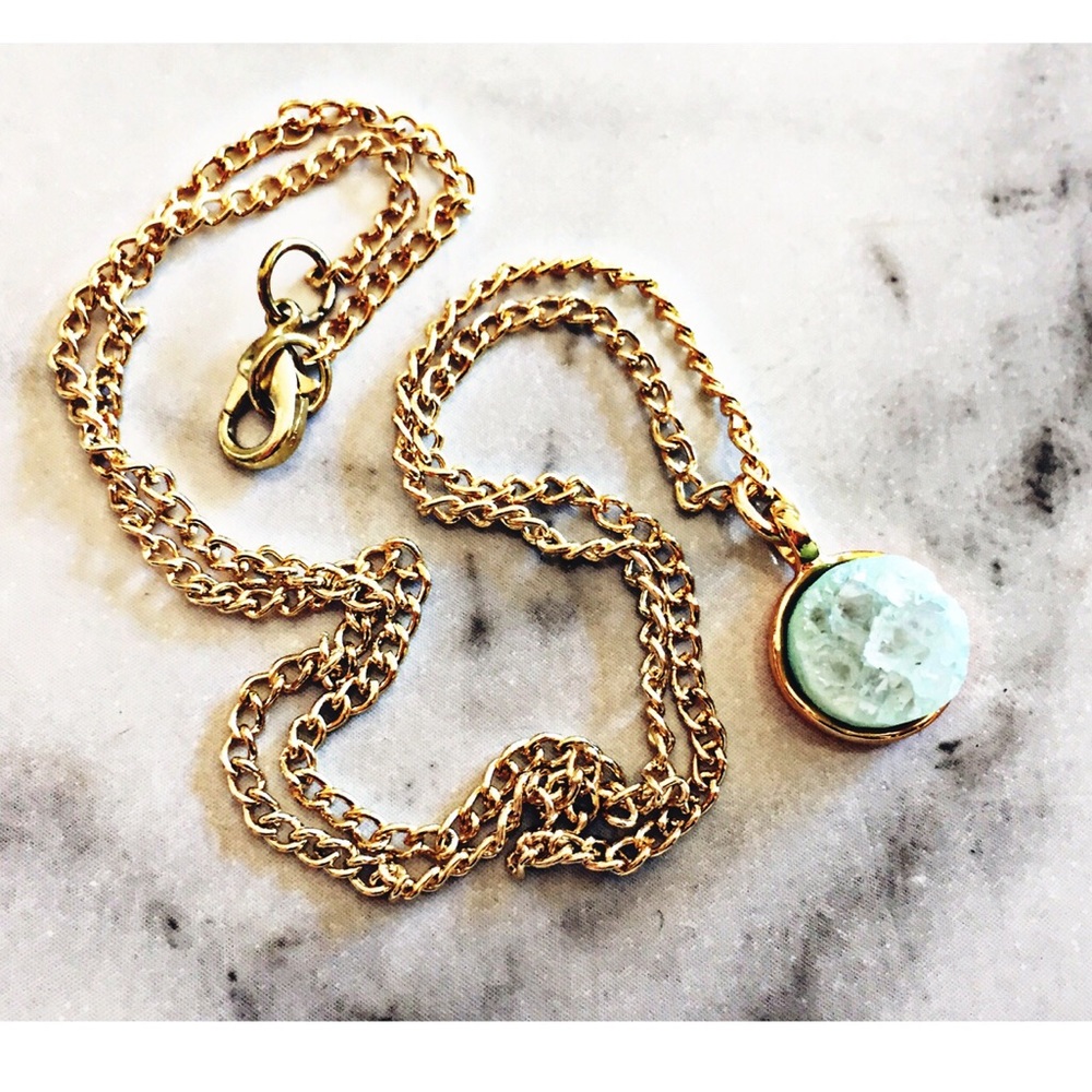 ❗️🚫SOLD❗️Mint Druzy Quartz Necklace - Picture 5 of 5