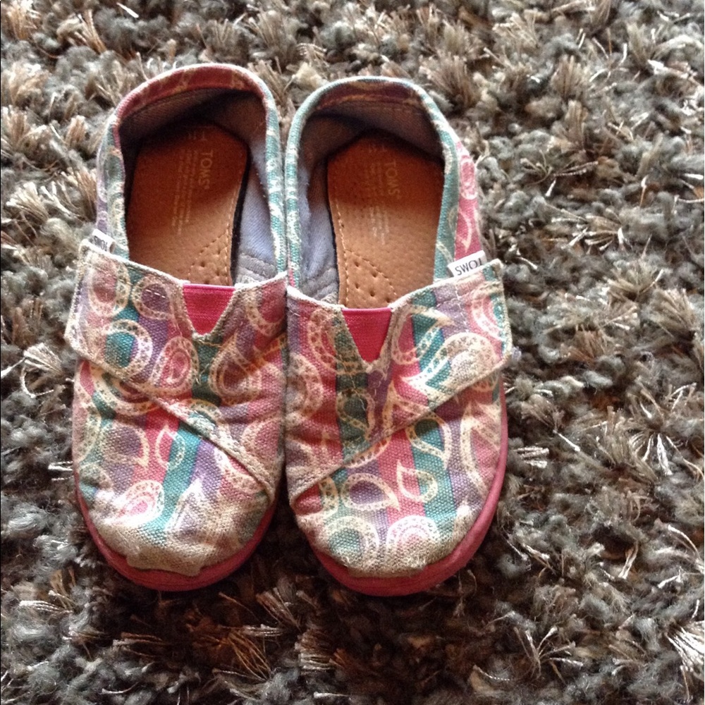 Toms toddler Girl size 11T