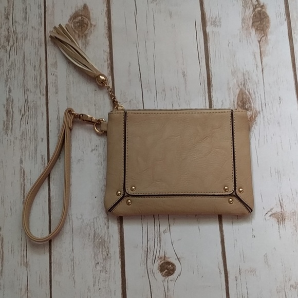Accessories - 🎇🎇Host pick🎇🎇wristlet