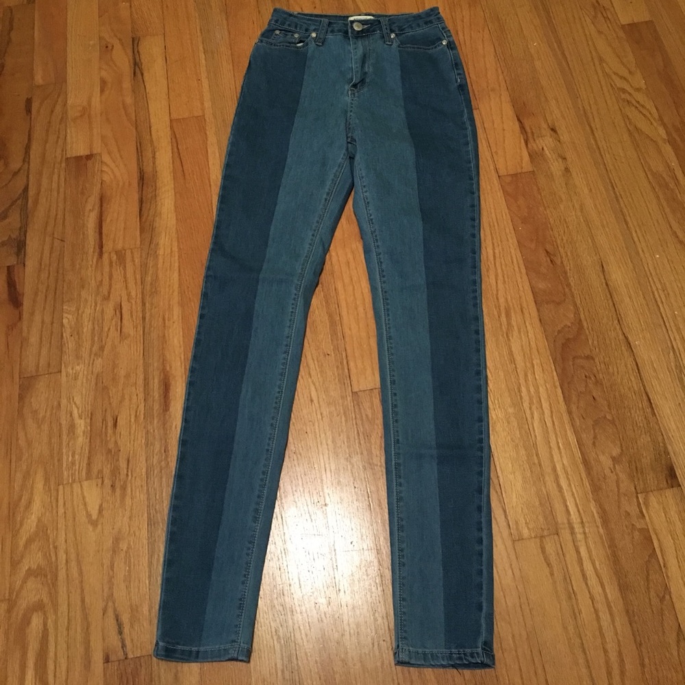 NWT Two Toned Skinny Jeans