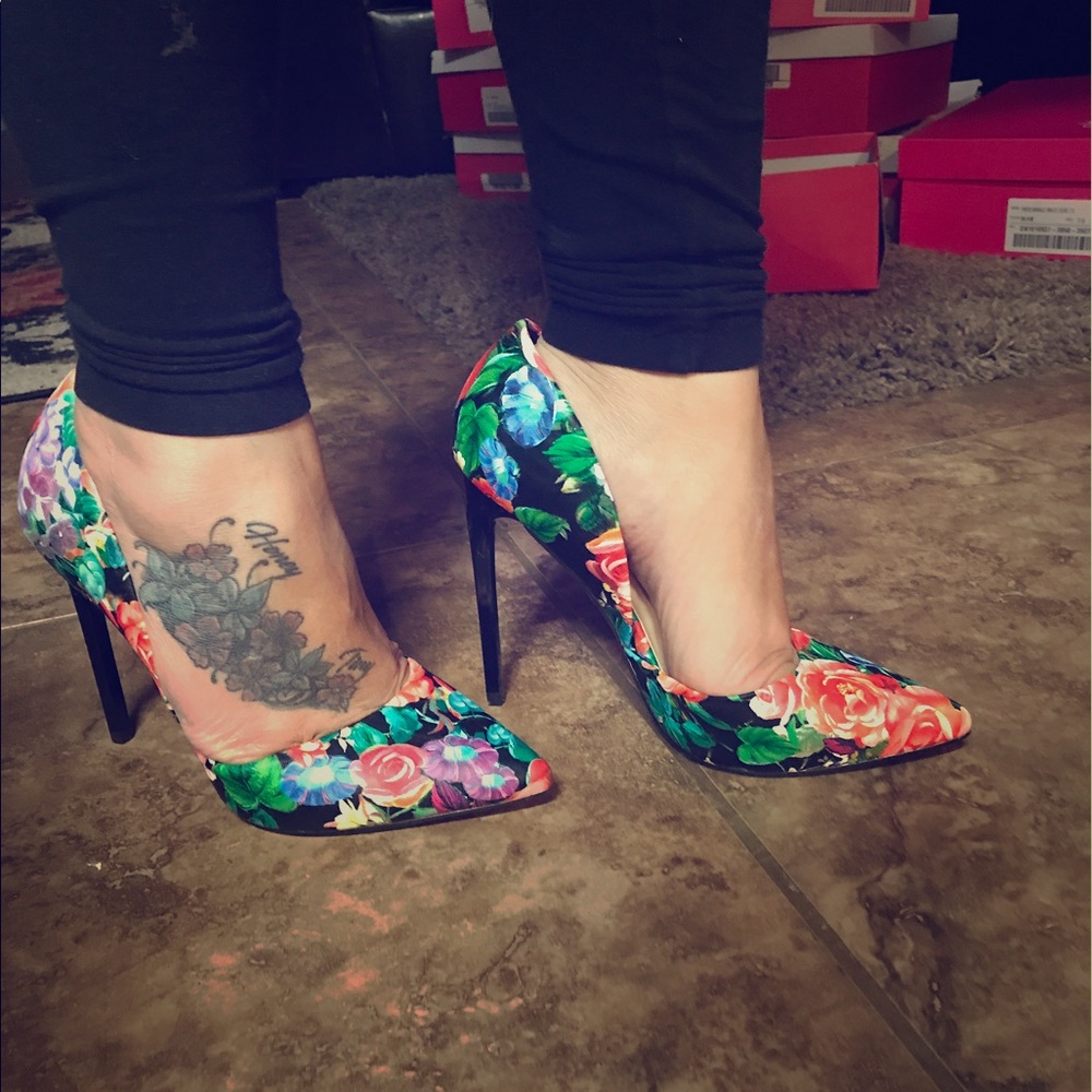 Women's Stelio's