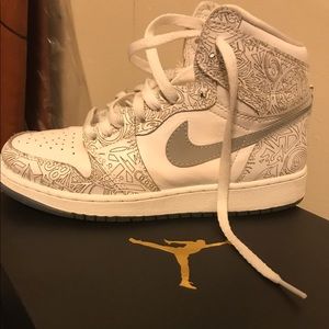 Air Jordan 1 Retro Laser