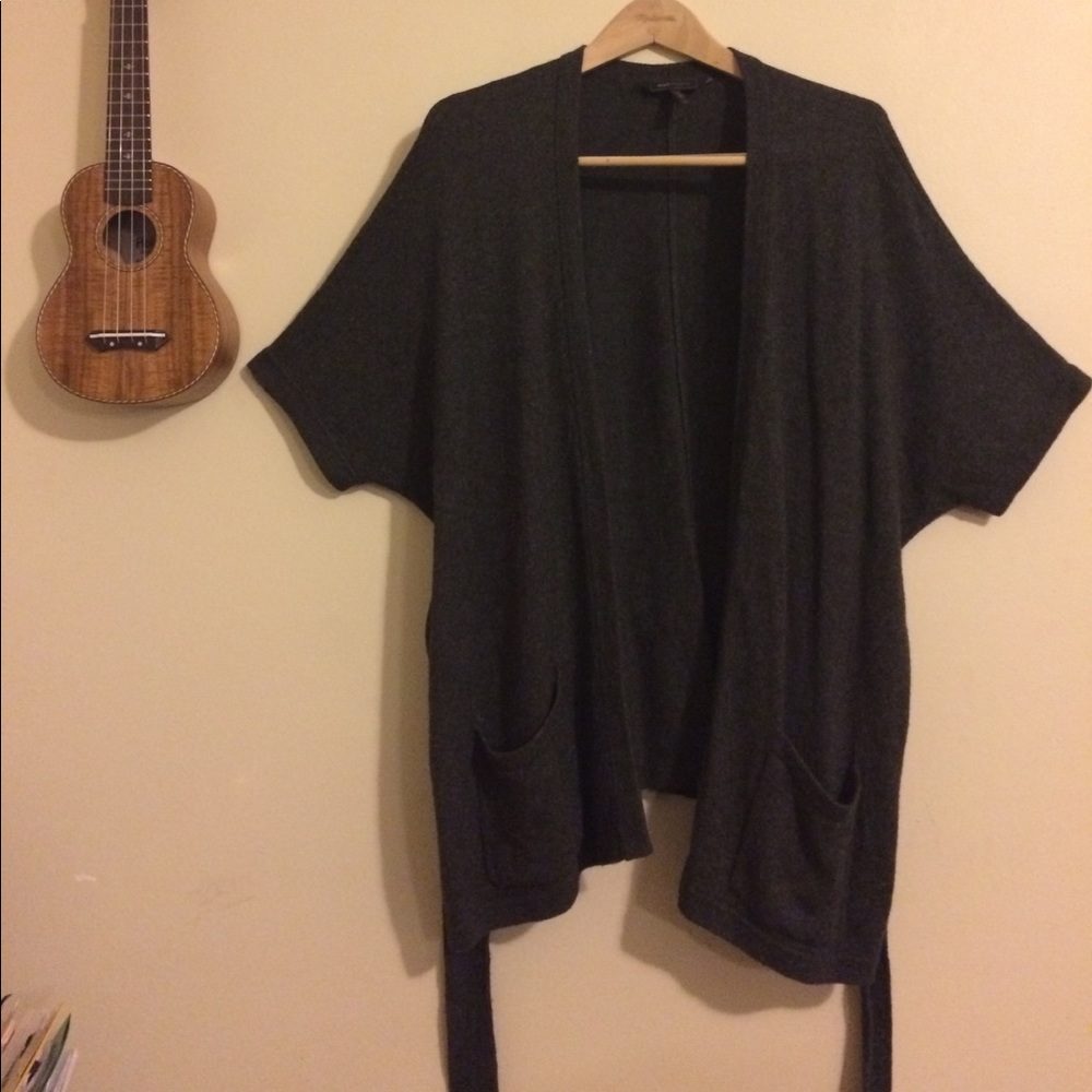 BCBG MAXAZRIA Kimono sweater, size xs