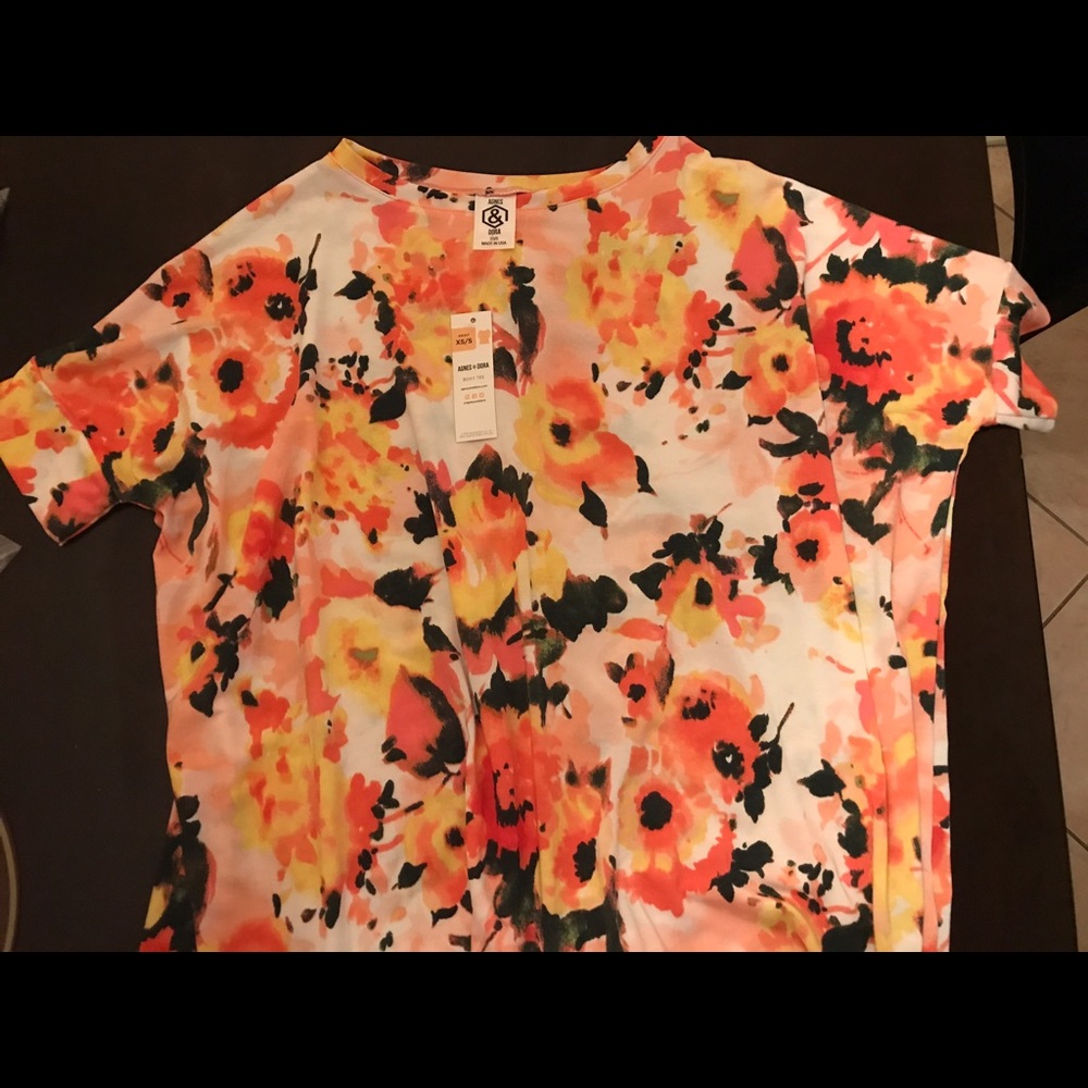 Agnes & Dora XS/S Floral Boxy Tee