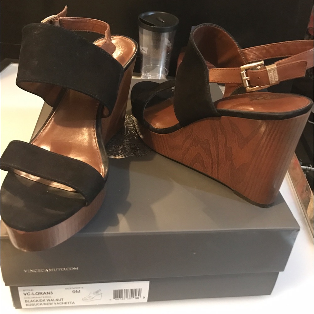 ✨ Vince Camuto Wedges ✨