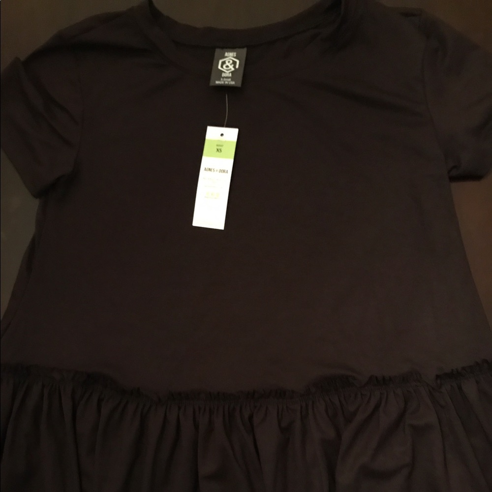 Agnes & Dora XS Relaxed Ruffle Tee; 1 Grey 1 Black