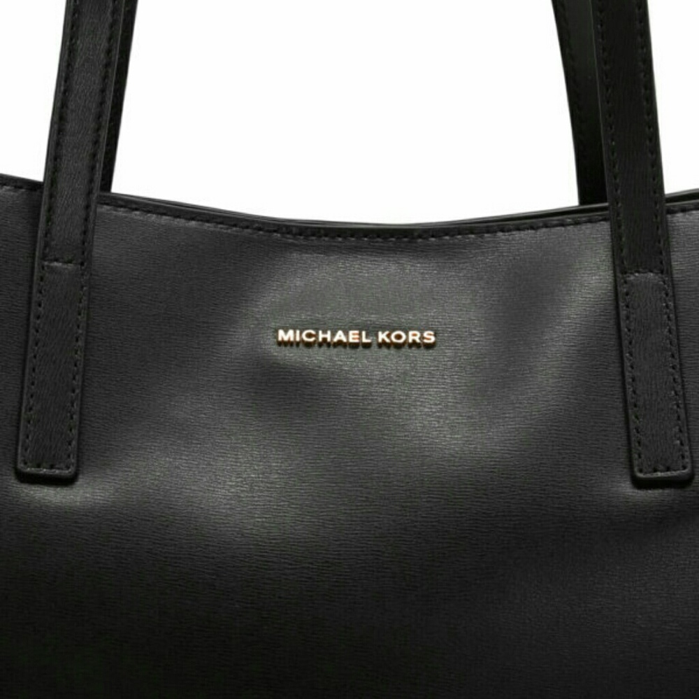 Michael Kors Tote