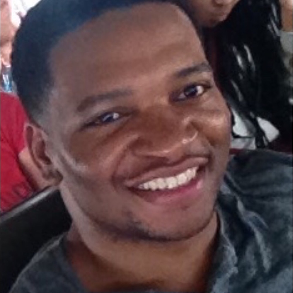 Meet your Posher, Ronnell