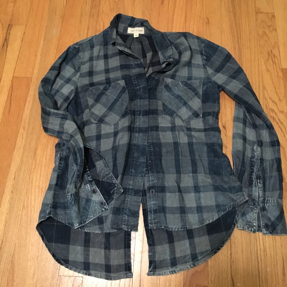 Cloth and Stone  Chambray plaid Button Up
