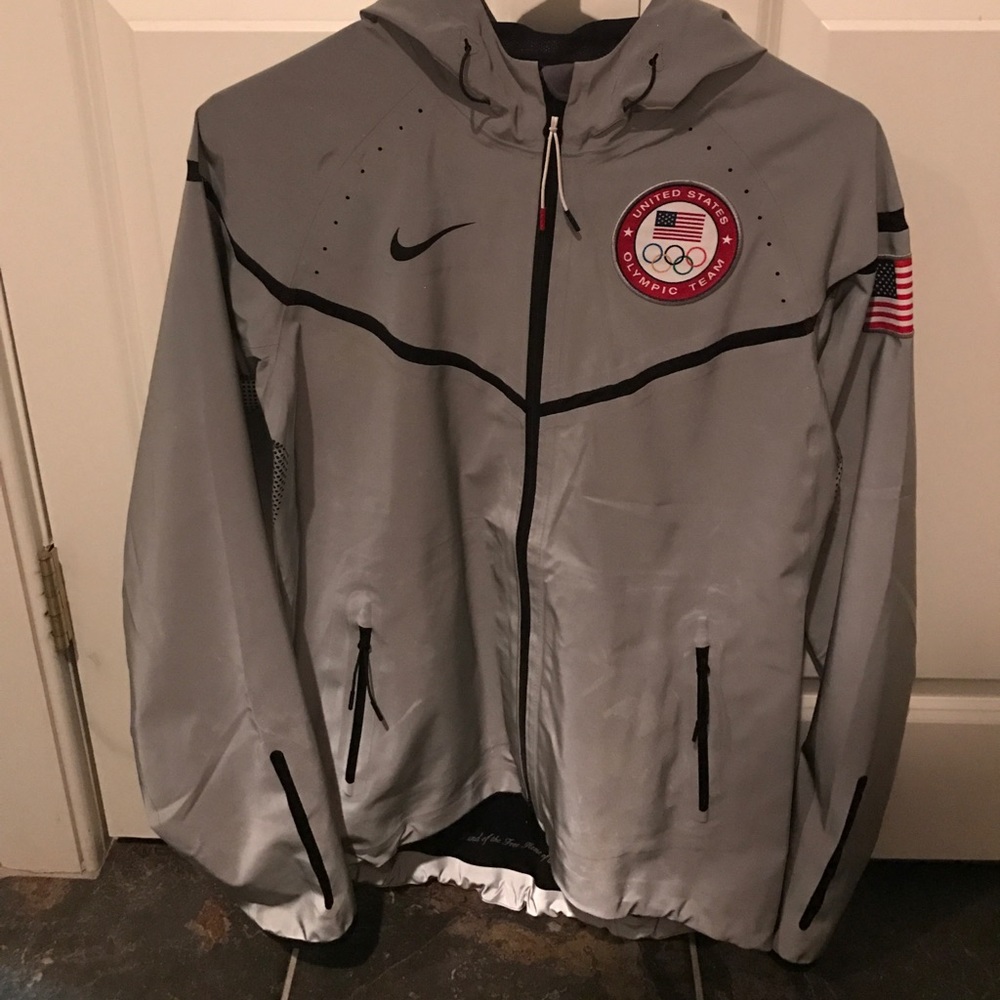Rare Nike USA Olympic jacket size small