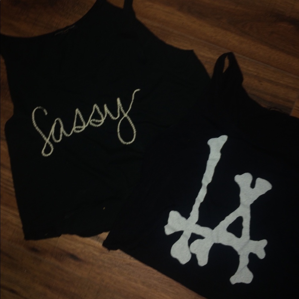 2 back graphic brandy melville crop tops