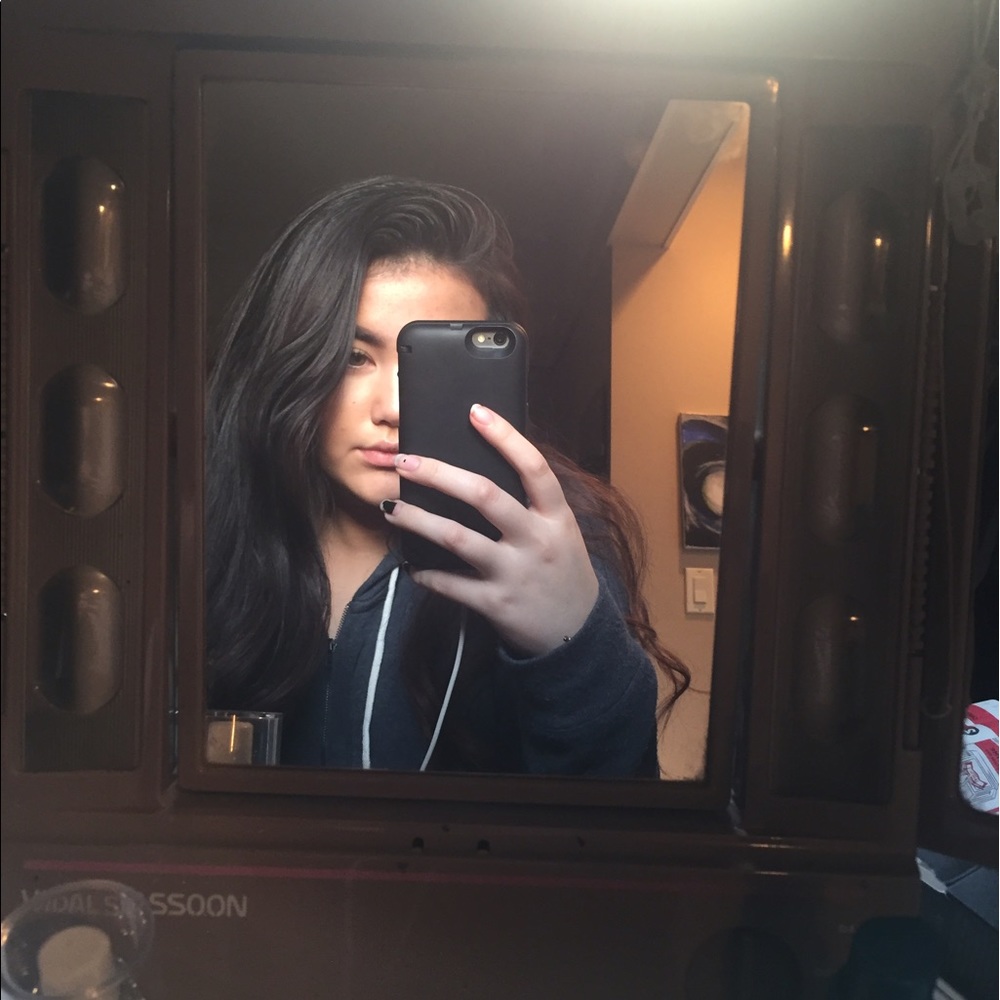 Meet your Posher, Emily