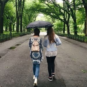 Meet your Posher, Claudia