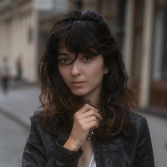Meet your Posher, Roxana - Picture 1 of 1