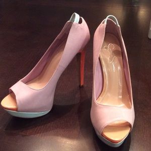 Make a style statement with this fun pair!