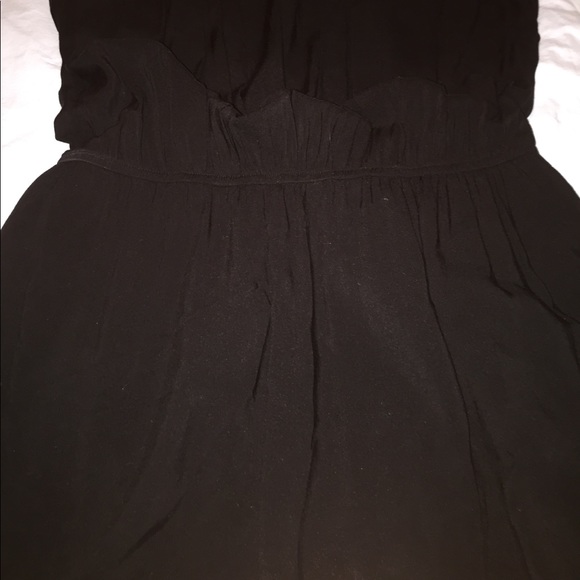 Black dress - Picture 3 of 4