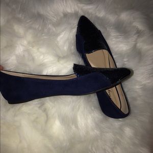 BRAND NEW-NEVER WORN- navy glitter toe flats
