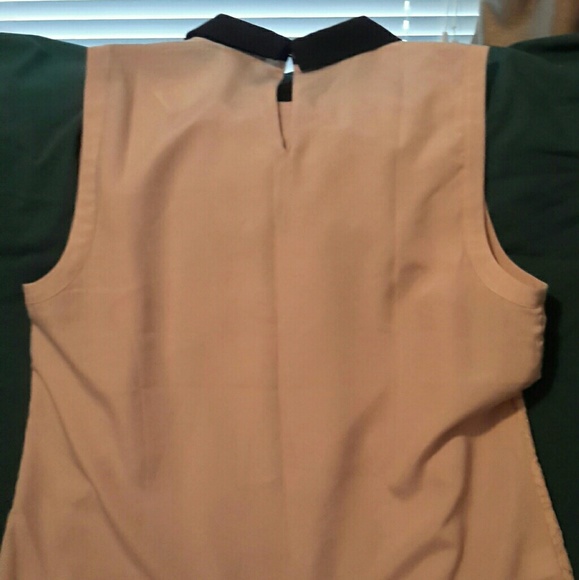 Tops - Picture 4 of 5