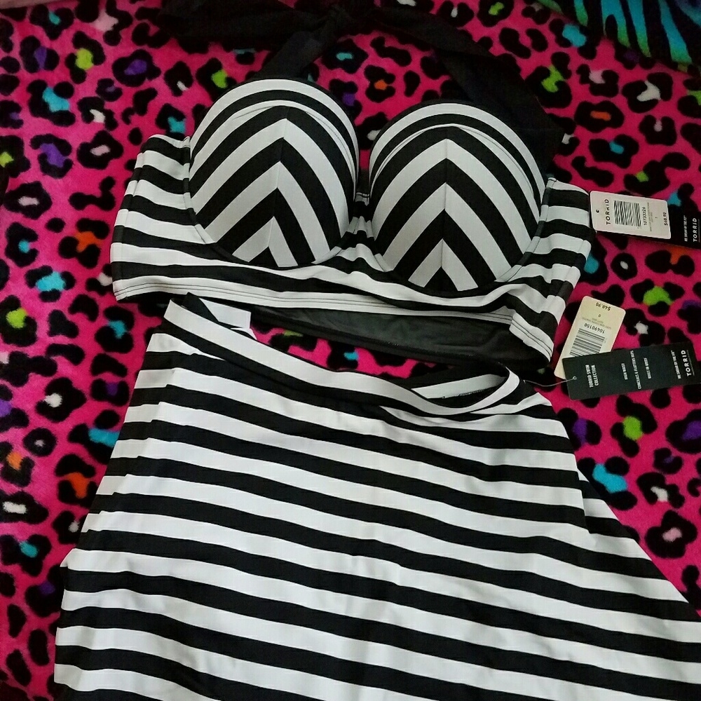 Torrid nwt size 0