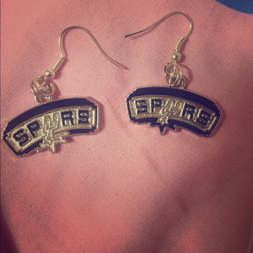 Spurs earings silver plated costume jewelry