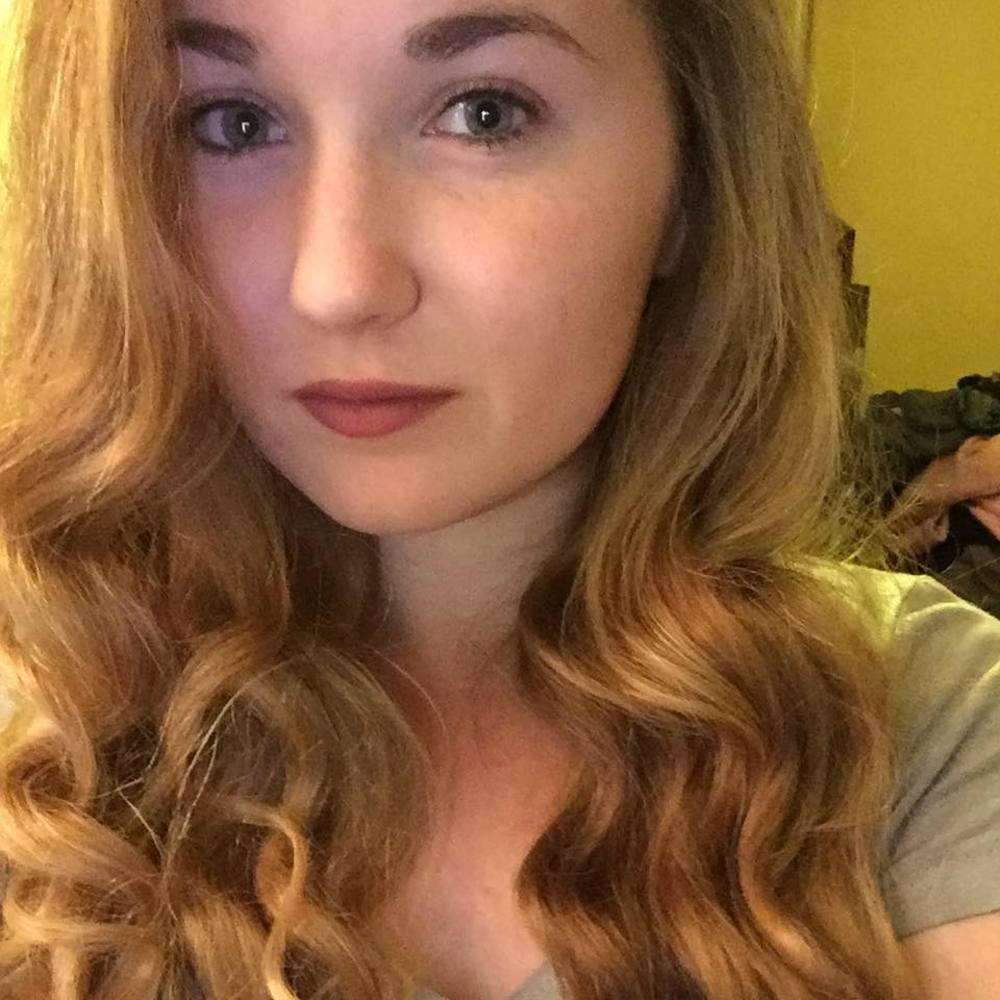 Meet your Posher, Alexis