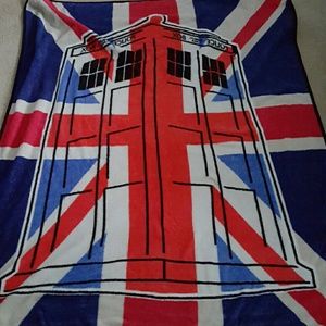Doctor Who fuzzy blanket