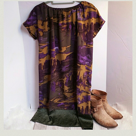 Abstract Patterned Dress - Picture 4 of 6