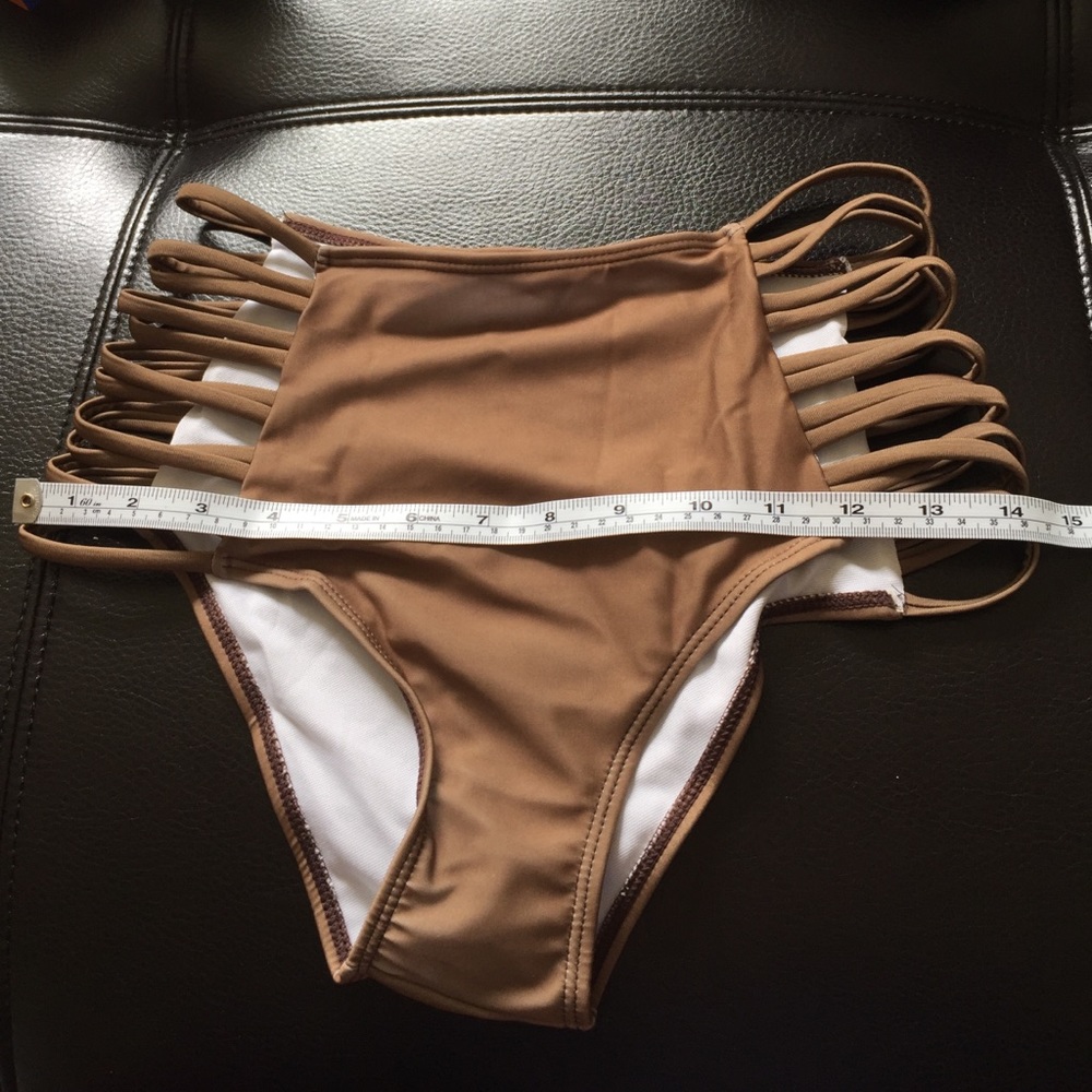 🚨LAST ONE🚨 Ruffle me over bikini FIRM Price - Picture 5 of 6