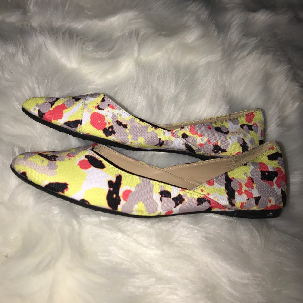 Multi colored splat flats
